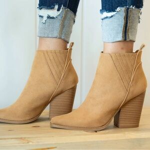 Cupid Slay-72 Suede Booties size 10
